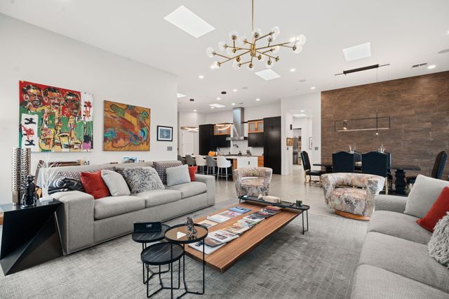 10140 Masters Drive NE, Albuquerque, NM 87111