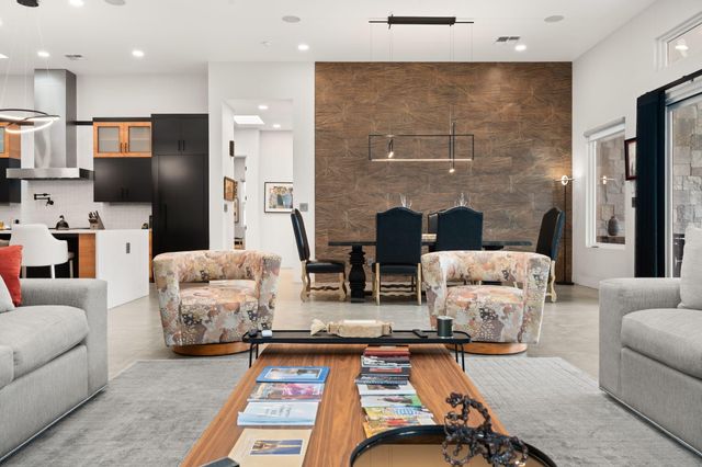 10140 Masters Drive NE, Albuquerque, NM 87111