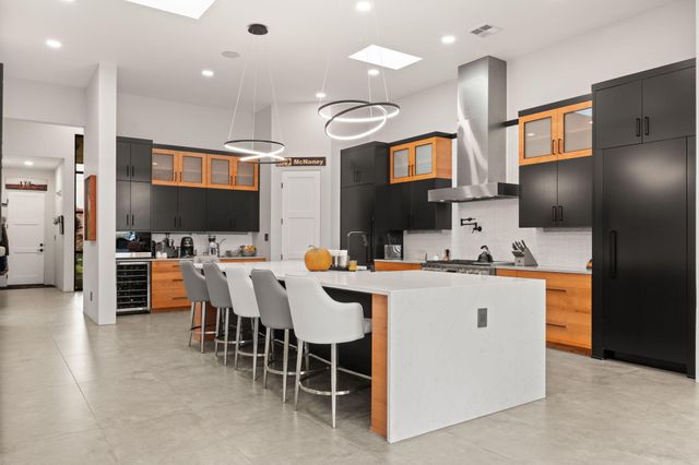 10140 Masters Drive NE, Albuquerque, NM 87111