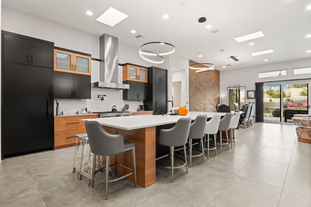 10140 Masters Drive NE, Albuquerque, NM 87111