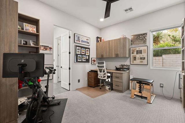 10140 Masters Drive NE, Albuquerque, NM 87111