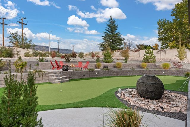 10140 Masters Drive NE, Albuquerque, NM 87111