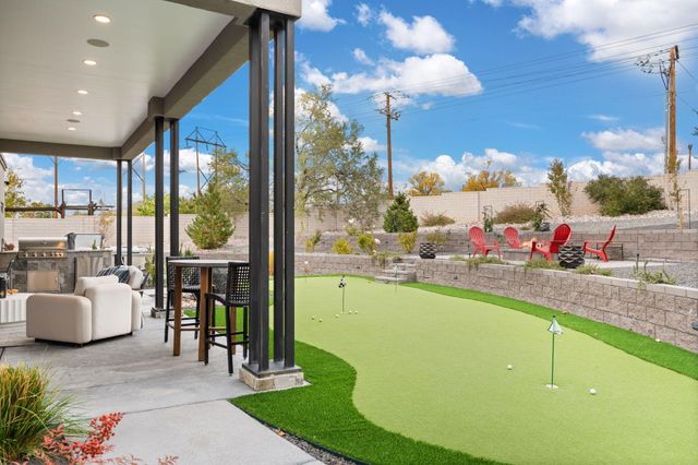 10140 Masters Drive NE, Albuquerque, NM 87111