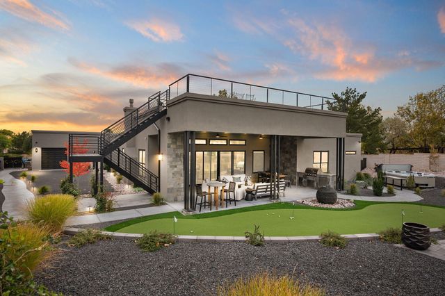 10140 Masters Drive NE, Albuquerque, NM 87111