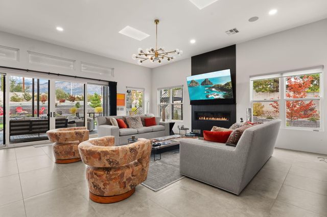 10140 Masters Drive NE, Albuquerque, NM 87111