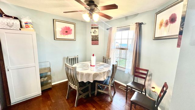 1204 Aaron Avenue, Monett, MO 65708