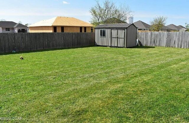 1204 Aaron Avenue, Monett, MO 65708