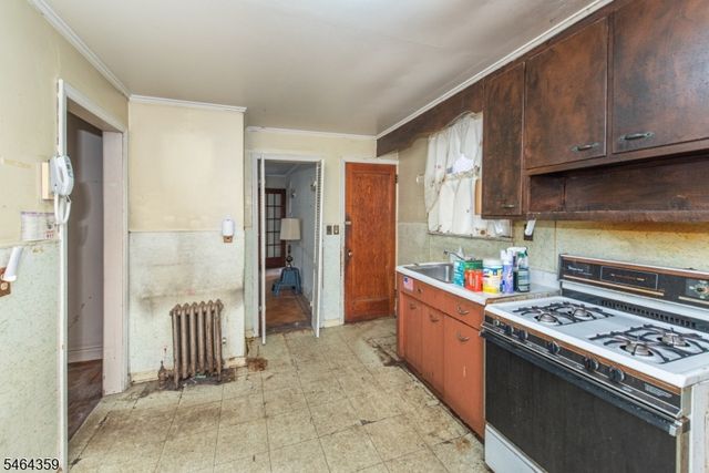 481 Jefferson Ave, Rahway City, NJ 07065