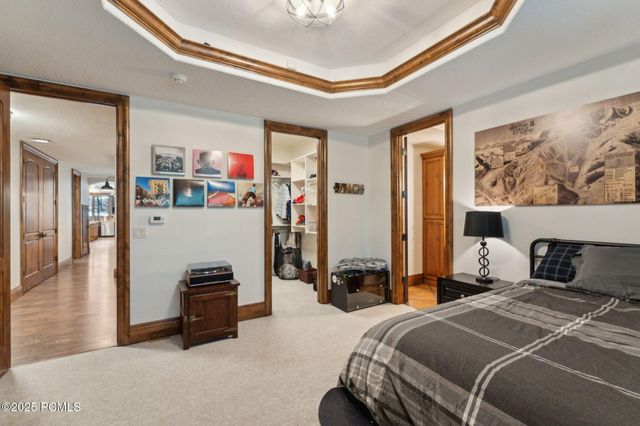 1 Cross Hill Lane, Sandy, UT 84092