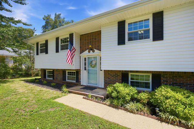 9103 Ole Farm Ln, Harrison, TN 37341