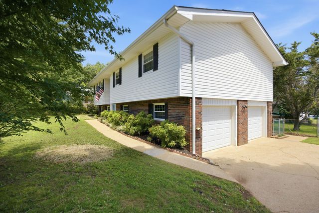 9103 Ole Farm Ln, Harrison, TN 37341
