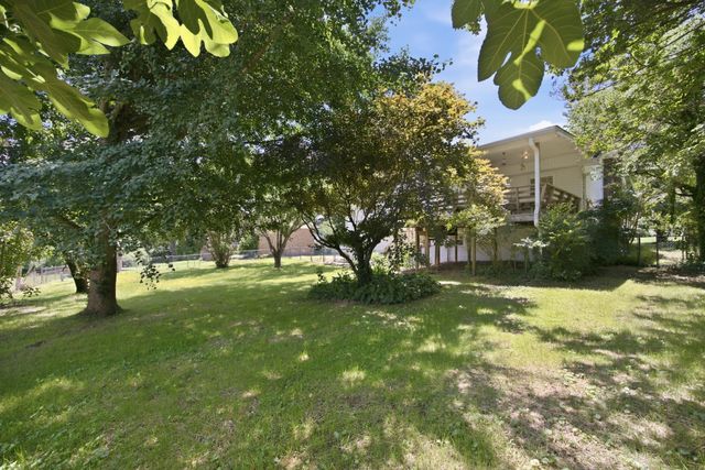 9103 Ole Farm Ln, Harrison, TN 37341