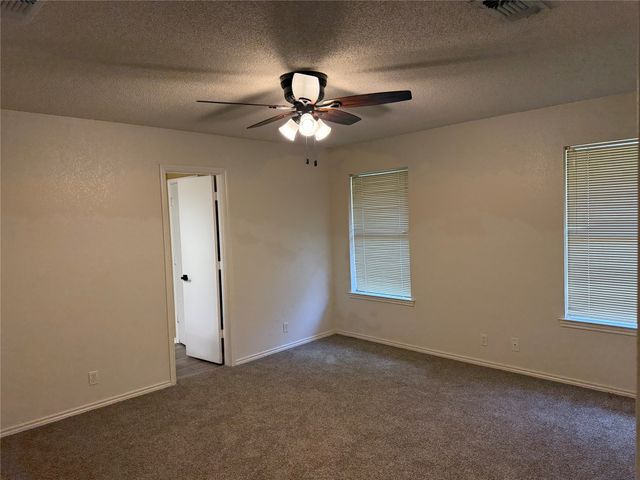 928 Rosebud Drive, Azle, TX 76020