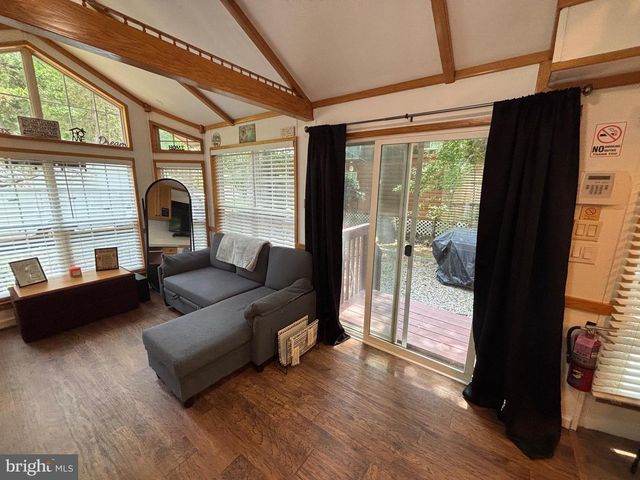724 MONMOUTH RD #14, Cream Ridge, NJ 08514