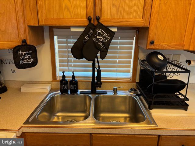 724 MONMOUTH RD #14, Cream Ridge, NJ 08514