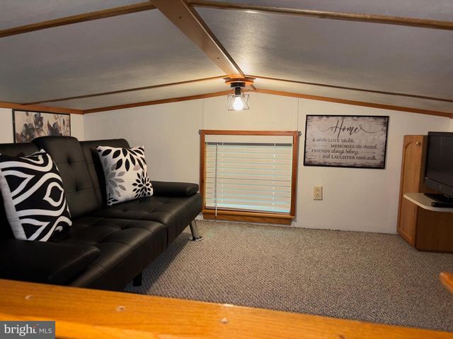 724 MONMOUTH RD #14, Cream Ridge, NJ 08514