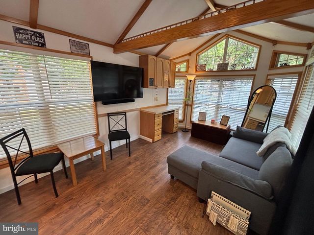 724 MONMOUTH RD #14, Cream Ridge, NJ 08514