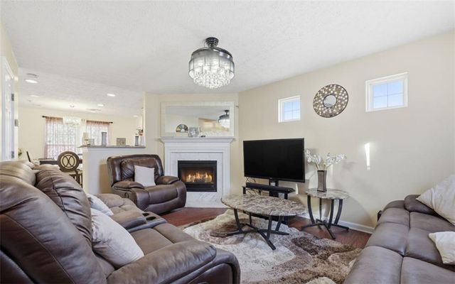 205 Oak Grove, Acworth, GA 30102