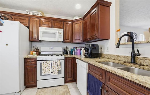 205 Oak Grove, Acworth, GA 30102