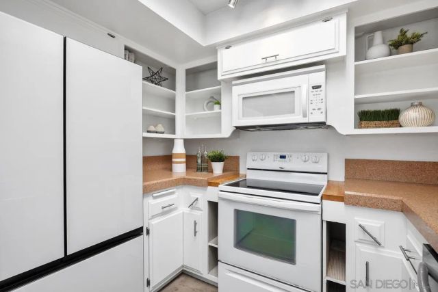 1448 La Linda Dr, San Marcos, CA 92078