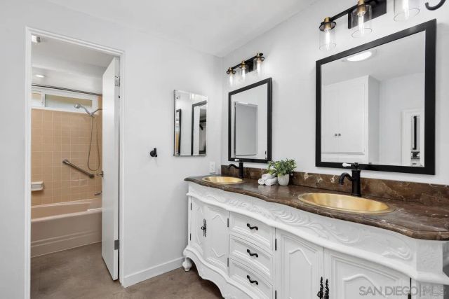 1448 La Linda Dr, San Marcos, CA 92078