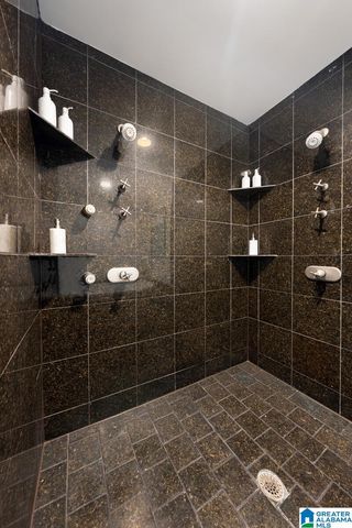 4421 KENNESAW DRIVE, Mountain Brook, AL 35213