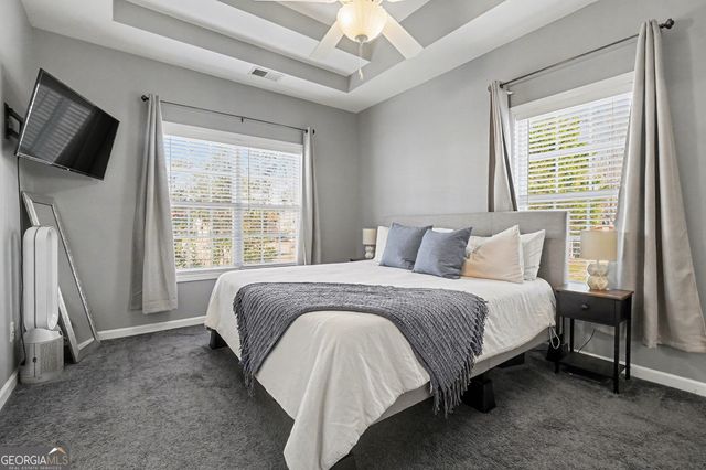 310 Turtle Pointe Drive, Carrollton, GA 30116