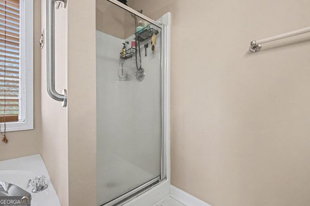 310 Turtle Pointe Drive, Carrollton, GA 30116