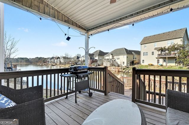 310 Turtle Pointe Drive, Carrollton, GA 30116