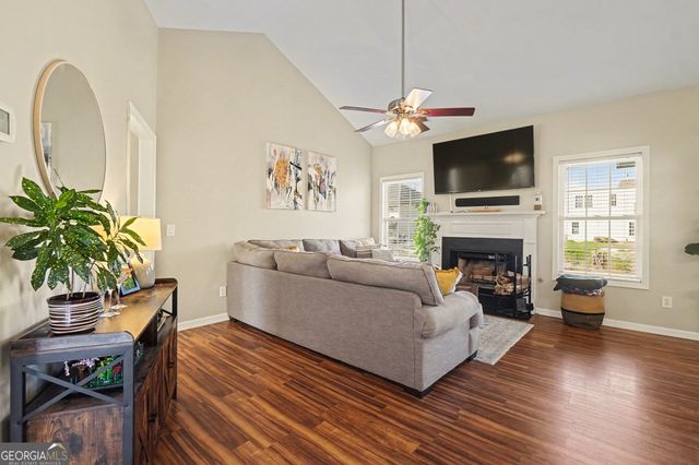 310 Turtle Pointe Drive, Carrollton, GA 30116