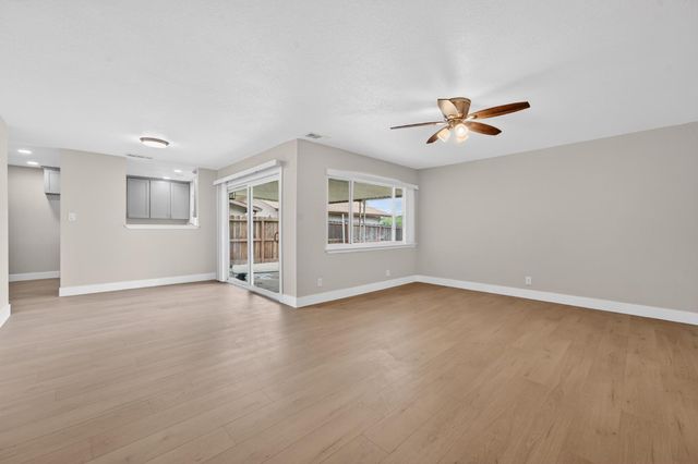 7221 Parish Way, Citrus Heights, CA 95621