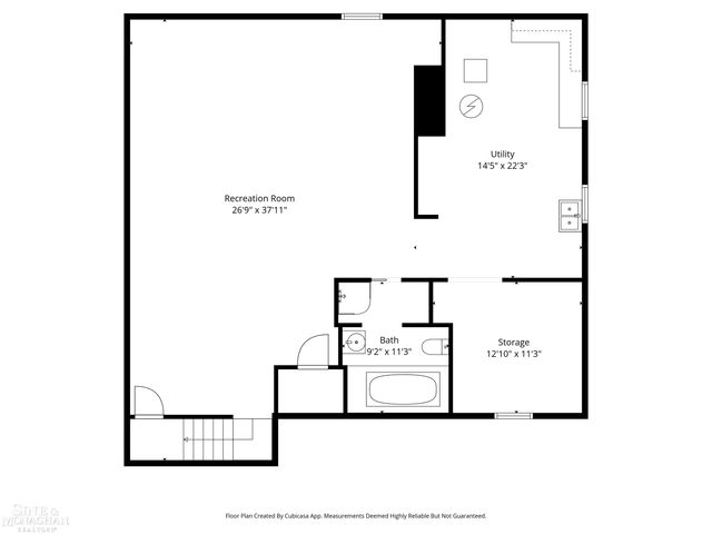 680 Pear Tree Lane, Grosse Pointe Woods, MI 48236