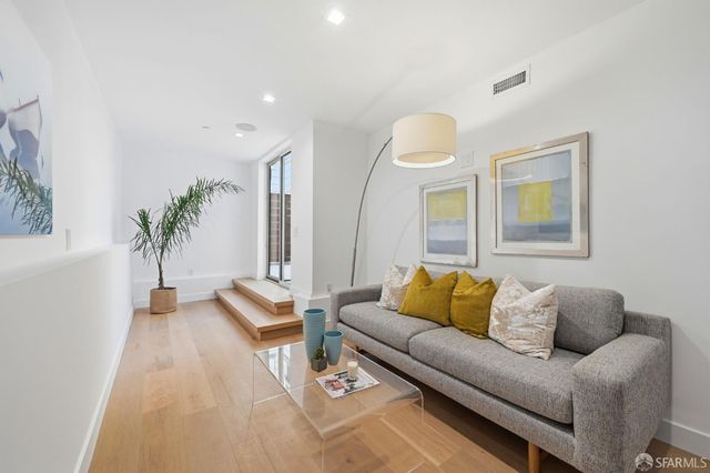 818 Green Street, San Francisco, CA 94133