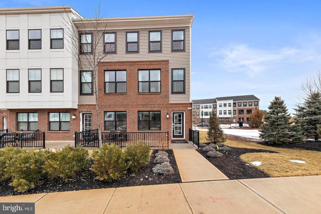 509 JOHN VANZANDT, Titusville, NJ 08560