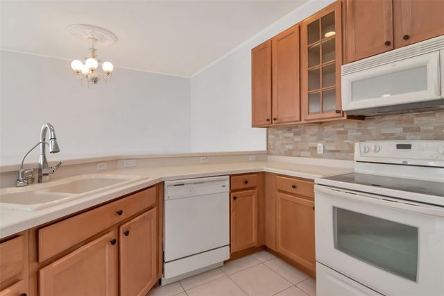 125 SHELL FALLS DRIVE, Apollo Beach, FL 33572