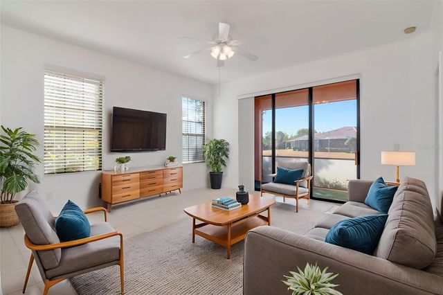 125 SHELL FALLS DRIVE, Apollo Beach, FL 33572