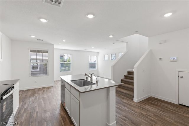 900 Rosy Starling Street, Henderson, NV 89011