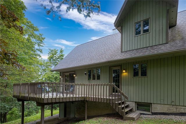 1666 Buffs, Skaneateles, NY 13152