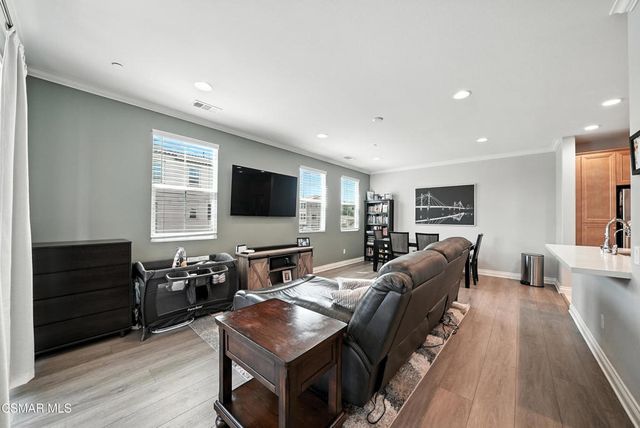 586 Pioneer Street, Camarillo, CA 93010