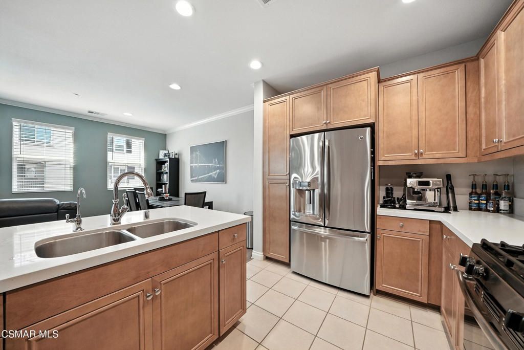 Image 24 of property listing at 586 Pioneer Street, Camarillo, CA 93010