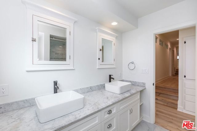 835 Camino Santos Reyes, Thousand Oaks, CA 91360