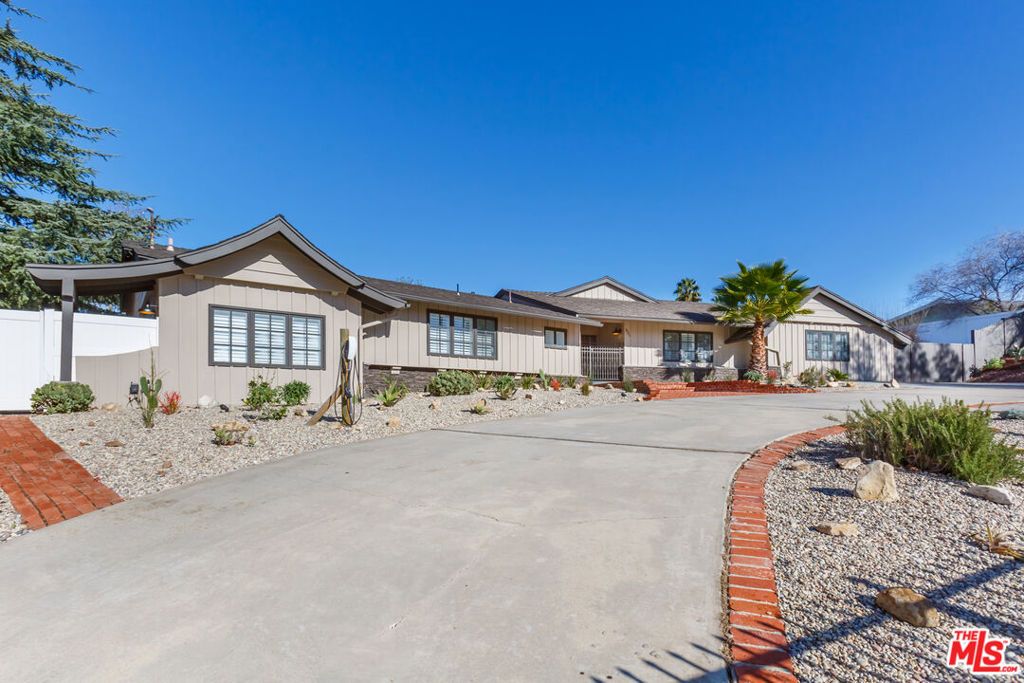 835 Camino Santos Reyes, Thousand Oaks, CA 91360