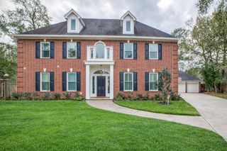 7 Deer Lake Court, The Woodlands, TX 77381