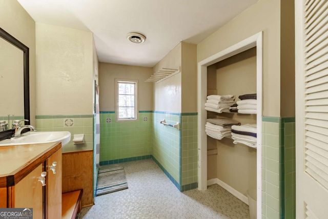 340 Dogwood Drive, Athens, GA 30606