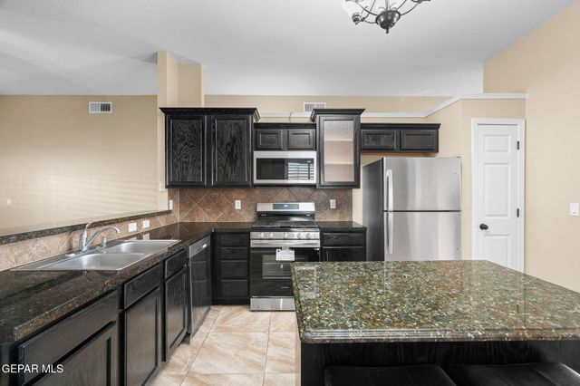 14381 Early Morn Avenue, El Paso, TX 79938