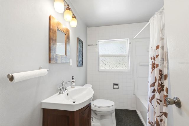 18749 US HIGHWAY 41, Spring Hill, FL 34610