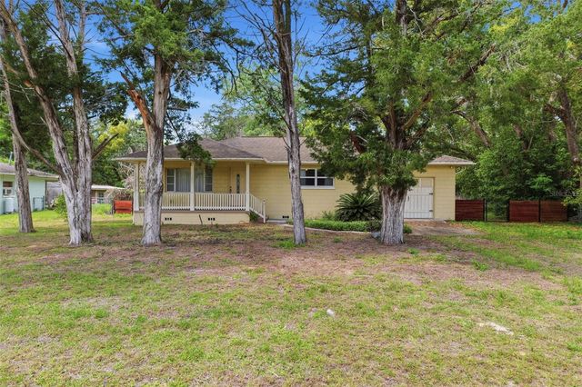 18749 US HIGHWAY 41, Spring Hill, FL 34610