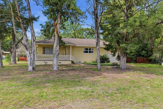 18749 US HIGHWAY 41, Spring Hill, FL 34610