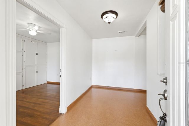 18749 US HIGHWAY 41, Spring Hill, FL 34610