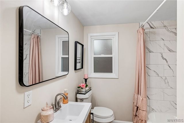 224 Hazelwood Avenue, Buffalo, NY 14215